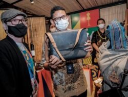 AKI 2021 Colomadu, Semangati Pelaku UMKM, Menparekraf Bilang Hadapi Pandemi Salah Satunya Bangkit dengan Cara Kreatif, Wako Solo Pesan Jangan Malu untuk Jual Produknya dengan Harga Tinggi