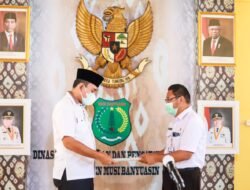 Muhammad Salim Jabat Plt Kepala Dinas Dukcapil Muba, Ini Pesan Plt Bupatinya