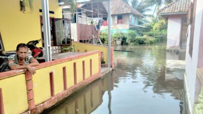 Curah Hujan Tinggi, Sungai Komering Meluap, Rumah Warga di Jua-jua Kebanjiran