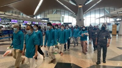 Kembali Pulang WNI dari Negeri Jiran ke Tanah Air, Ada Apa !