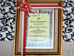 Sukseskan Program Polri, Pemprov Sumsel Terima  ETLE Nasional Presisi Award dari Kapolri