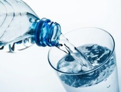 Bisa Gangguan Fungsi Otak, Hati Hati Jangan Terlalu Banyak Minum Air Putih