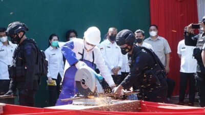 Polda dan Pemprov Sumsel Musnahkan Ratusan Pucuk Senpi Ilegal