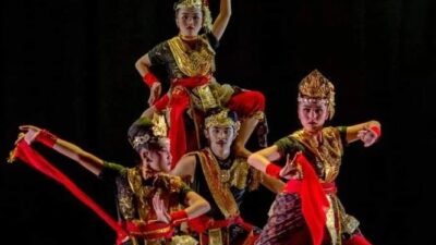 Sanggar Tari Surya Medal Puteri Kencana Mentas di Sibu International Dance Festival – Jejak Angin 2022