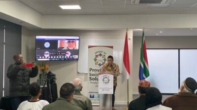 Kolaborasi KBRI Pretoria, Afrika Selatan luncurkan  buku  berjudul “Evaluating Syaikh Yusuf Al – Makassari and Imam ‘Abdullah Tidore’s Ideational Teachings: Reinforcing Indonesia – South Africa Relation”