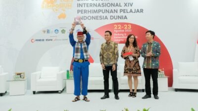 Indonesia Kaya Akan Destinasi Wisata, Menparekraf Ingin PPI Jadi Duta Pariwisata Indonesia di Luar Negeri