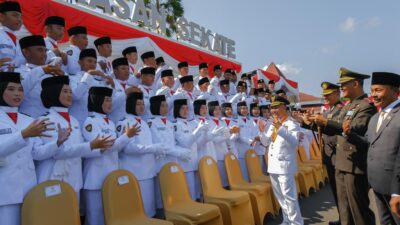 Duplikat bendera merah putih berkibar di Rumdin Pj Bupati Muba