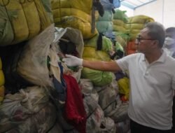 Nah Ada Apa ?, Kemendag Musnahkan Barang Bekas