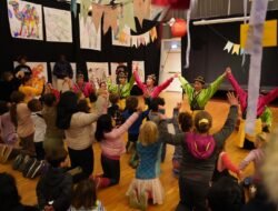 Tarian Saman Persembahan Tim Tari Asuhan KBRI Oslo ”Anak Indonesia” Bikin Anak-anak & Ortu di Oslo Norwegia Ikut Menari