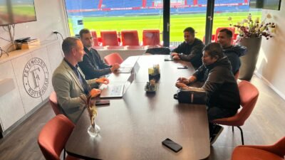 Indra Sjafri : Saya Tertarik Ajak Ajax untuk Ikut Berikan Masukan dalam Filosofi Filanesia