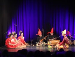 Lembaga Seni Budaya Batara Gowa dari Kota Makasar Mentas di Bucharest, Rumania, “Indonesian Scent” Kasih Pesan untuk Jaga Bumi