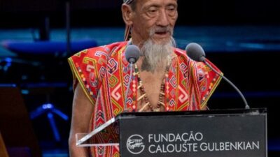 Keren, Sosok tokoh Dayak Iban Sungai Utik, Indonesia ini raih penghargaan Gulbenkian Prize for Humanity ke-4 dari Yayasan Calouste Gulbenkian di Lisabon 