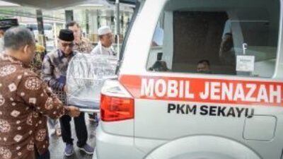 Pj.Bupati Muba Serahkan Mobil Jenazah 