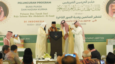 Keindahan Ramadhan: Wakil Menteri Agama dan Duta Besar Arab Saudi Terangi Jakarta dengan Program Buka Puasa dan Hadiah Kurma