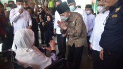 Pj Gubernur Agus Fatoni Sambut Kepulangan 450 Jamaah Haji Kloter I Embarkasi Palembang