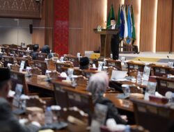 DPRD Sumsel Dengarkan Jawaban Gubernur atas Pandangan Umum Fraksi-Fraksi Terhadap Raperda APBD Sumsel TA 2023