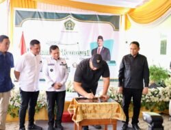 Pj Gubernur Sumsel dan Menpora Dito Resmikan Renovasi Madrasah Ibtidaiyah Al Wathoniyah di Palembang