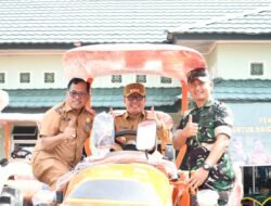 Pj Bupati Banyuasin Serahkan 42 Unit TR4 ke Poktan