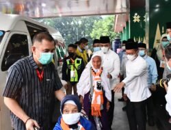 368 Jemaah Kloter 1 Debarkasi Palembang Tiba di Tanah Air, Disambut Sekda Sumsel