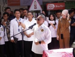 Gubernur Herman Deru Dampingi Menko Pangan Zulkifli Hasan Luncurkan Koperasi Merah Putih di Palembang