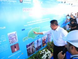 Gubernur Herman Deru Resmikan  Jaringan Listrik Penyulang Kapal di Kabupaten PALI