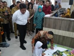 Menteri Supratman dan Gubernur Herman Deru Tinjau Posbankum 5 Ilir, Dorong Penyelesaian Sengketa Hukum Berbasis Masyarakat