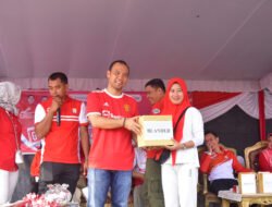 Kemeriahan HUT RI ke-80, Ribuan Warga dan ASN Merah-Putihkan Kambang Iwak