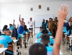 “Anak Miskin Ekstrem & Mimpi Ekstrem”