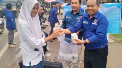 PWI Banyuasin Gelar Jumat Berkah Kedua, Tak Hanya Berbagi Nasi Bungkus