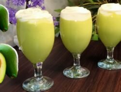 Jus Alpukat, Minuman Sehat Favorit yang Tetap Digemari di Bulan Ramadhan