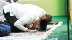 Sekda Sumsel Edward Candra Safari Ramadan di Masjid Al Kautsar Sako Palembang