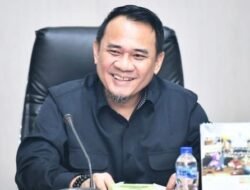 Ketua DPRD Sumsel- Andie Dinialdie Ajak Masyarakat Sumsel  Do,akan  Almarhum Alex Noerdin