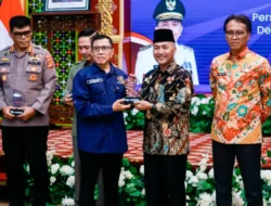 Peduli Terhadap Pers, PJ Bupati Muba Dapat Penghargaan dari PWI