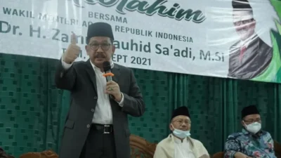 Sangat Setuju, Santri Masa Kini Itu Bisa Jadi Apa Saja, Apalagi Perannya Sangat Dibutuhkan,Jadi Ulama Boleh,Pengusaha,Polisi/TNI, Bahkan Jadi Menteri Hingga Presiden Juga Boleh, Asa Wamenag : Kamu Harus Bangga Jadi Santri, Karena Keren..