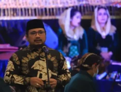 Pemuda di Sebut Milanium Keren, Apalagi Ente Seorang Santri, Wow Keren Abis & Harus Pede, Jaga Tradisi, Menag : Santri Bisa Jadi Presiden, Wapres, Menteri, Bupati Dll, Selamat Hari Santri, Semoga Jadi Inspirasi