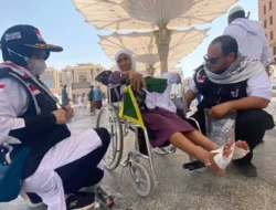 Arab Saudi Cukup Panas, Seorang Kaki Jemaah Asal Aceh Melepuh