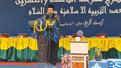 Sosok santri itu multitalenta, memiliki bekal ilmu agama & umum yang cukup, tidak akan mengecewakan masyarakat pesan Wamenag