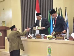 9 Fraksi DPRD Sumsel Paparkan Pandangan Umum Raperda APBD 2023
