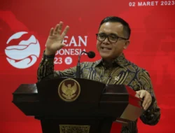 Soal Tenaga Honorer, Pemerintah Masih Cari Solusi