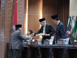 9 Fraksi DPRD Sampaikan Pandangan Umum Terhadap Raperda Pertanggungjawaban APBD Sumsel TA 2022