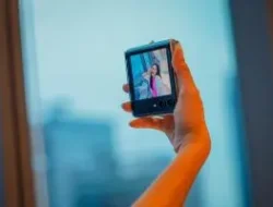 Unik Banget! Ini 3 Inspirasi Bikin Konten Get Ready with Me yang Beda Pakai Galaxy Z Flip5