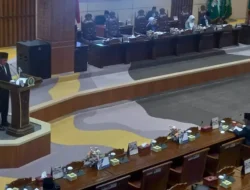 DPRD Sumsel Dengarkan Penjelasan Raperda APBD Sumsel 2022 Yang Disampaikan Gubernur