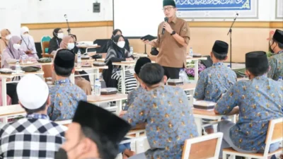 Cetak 1,1 lapangan kerja baru tahun ini, Santri didorong mahir manfaatkan digital marketing