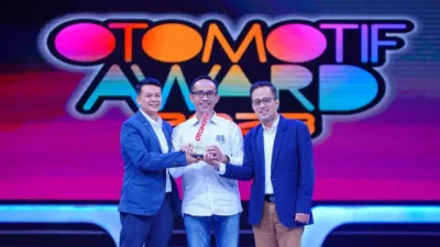 Honda ADV160 Raih Penghargaan Tertinggi Kategori Sepeda Motor “Bike of The Year” di Otomotif Award 2023.
