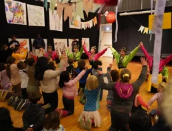 Tarian Saman Persembahan Tim Tari Asuhan KBRI Oslo ”Anak Indonesia” Bikin Anak-anak & Ortu di Oslo Norwegia Ikut Menari