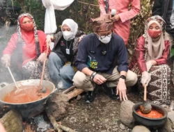 Kunjungi Kampuang Minang Nagari Sumpu, Cicipi Sederet Kuliner Ini, Wah ! Saya Sangat Terkesan Aku Sandiaga