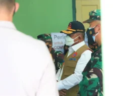 Tinjau Gudang Obat di Bandung, Ketua Satgas Pastikan Kesiapan Bagi Warga yang Isolasi Mandiri