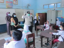 Berharap Tak Ada Lagi Klaster Baru di PTM, Protokes Lebih Diperketat, Wawako Titipkan Siswa Kepada Guru    
