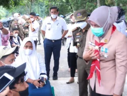 Agar Aktifitas Normal Kembali, Semoga Palembang Jadi Zona Hijau, Wawako Pantau Vaksinasi di Bumi Perkemahan Cadika