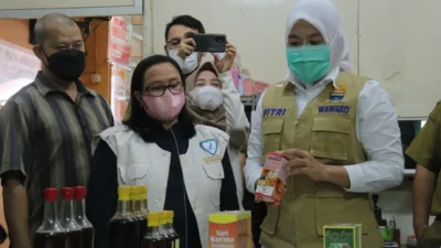 2 Apotek Ini Disidak Wawako, Hasilnya ?